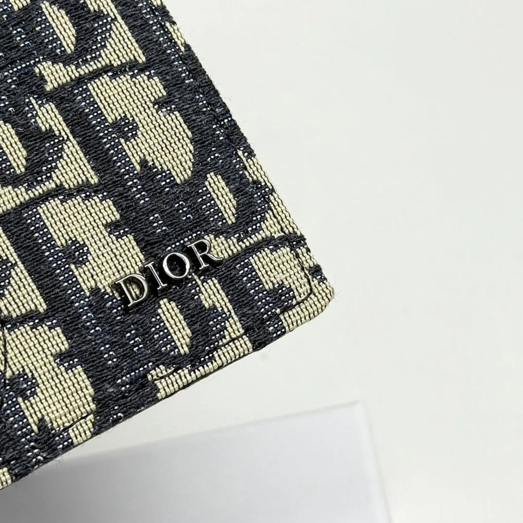 Classic Pattern Leather-Trimmed Short Wallet