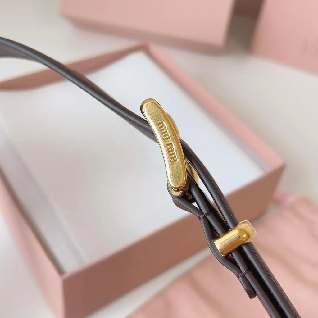Vintage Minimalist Letter-Engraved Belt