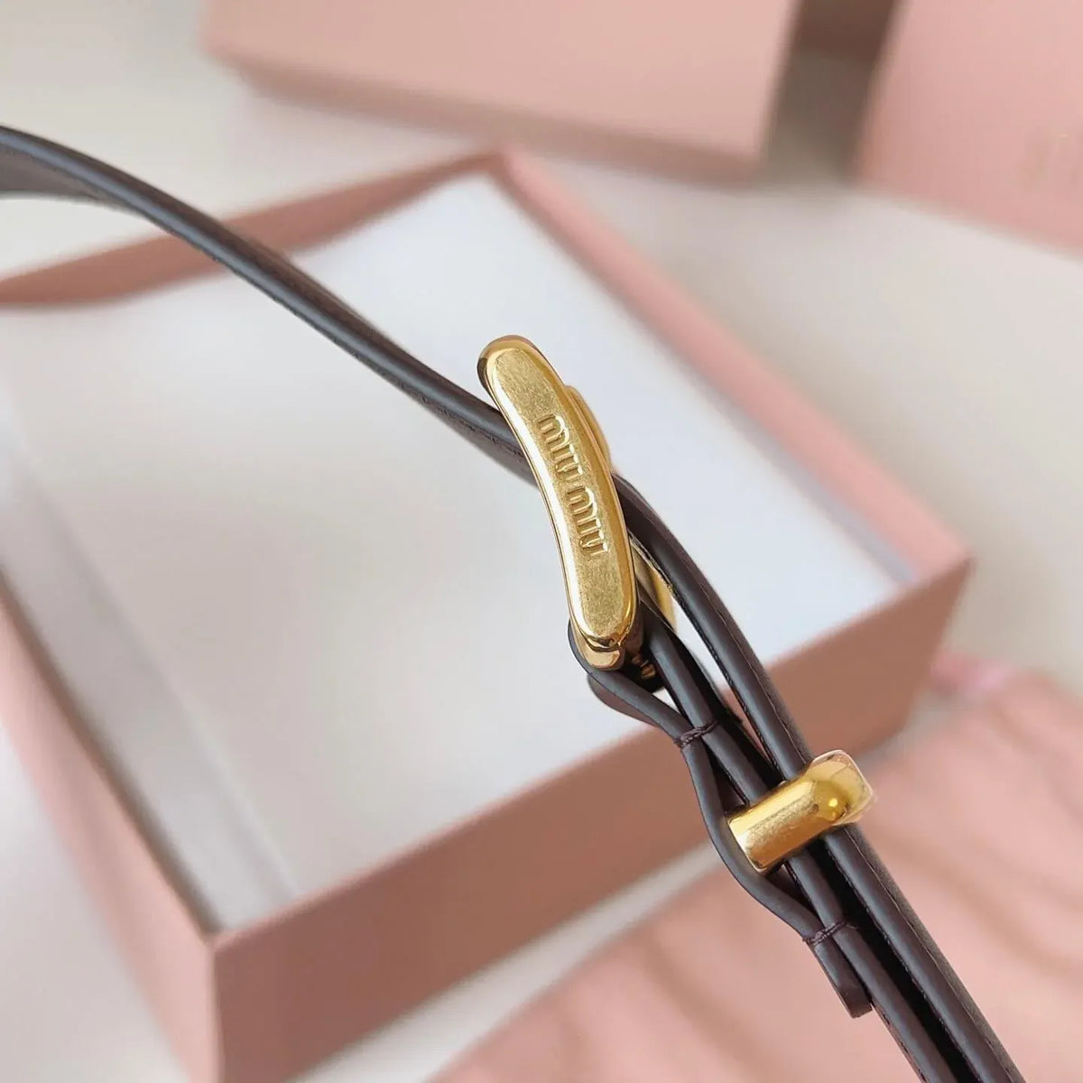 Vintage Minimalist Letter-Engraved Belt