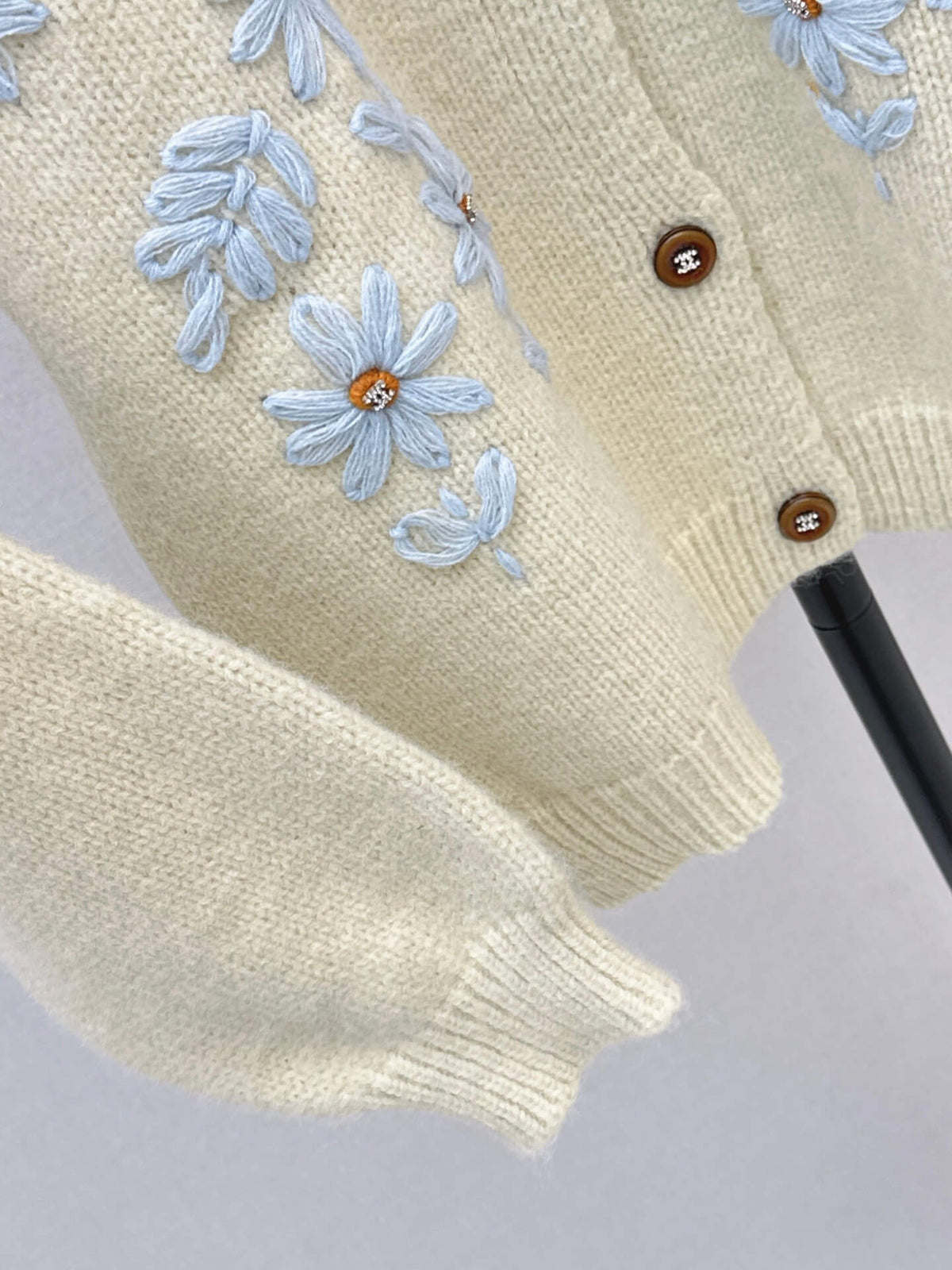 3D Embroidery Knit Cardigan
