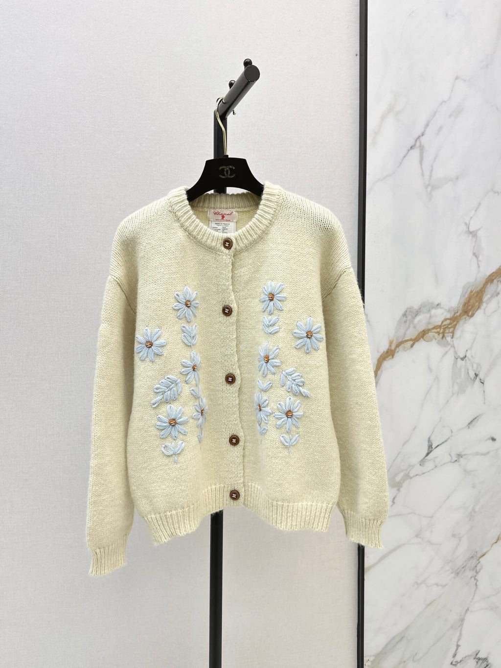 3D Embroidery Knit Cardigan