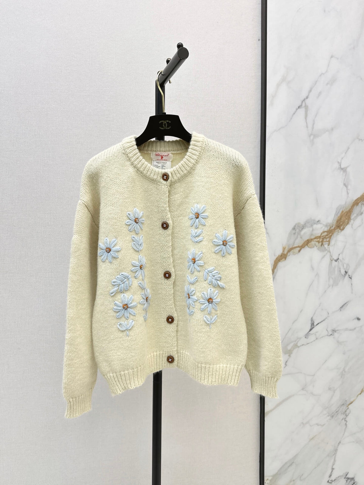 3D Embroidery Knit Cardigan