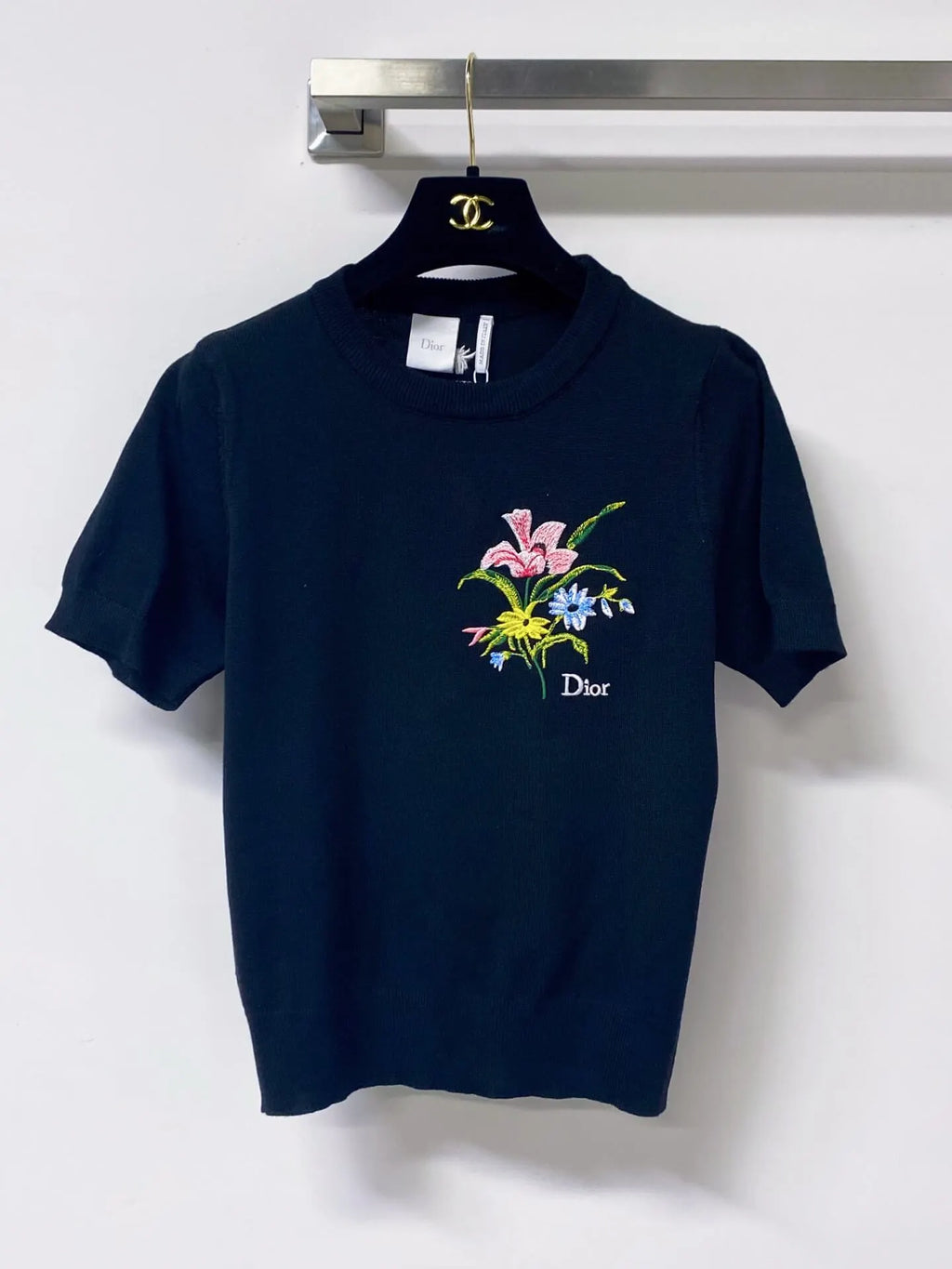 Floral Embroidered Knit Short Sleeve