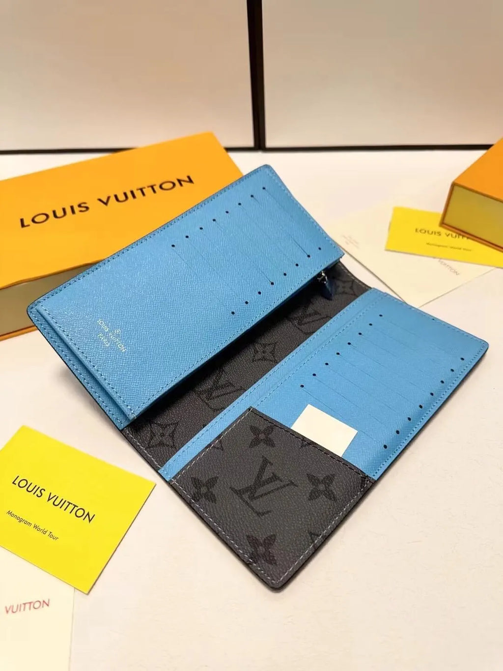 Blue-Grey Color-Blocked Pattern Wallet