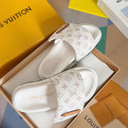 Women's White All-Over Print Slippers