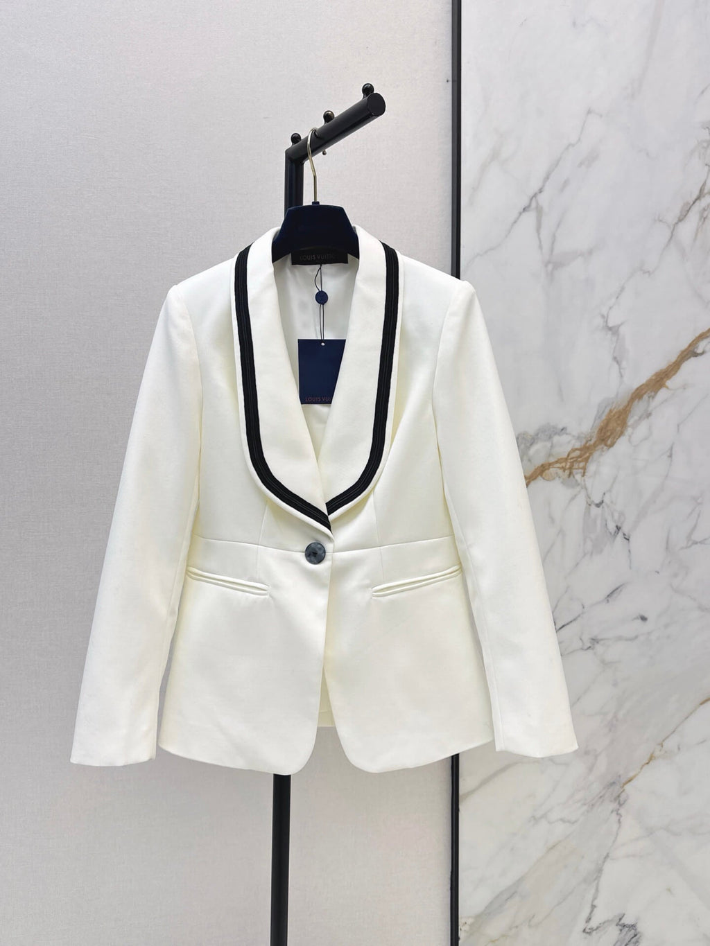 Trim Shawl Collar Fitted Suit Jacket