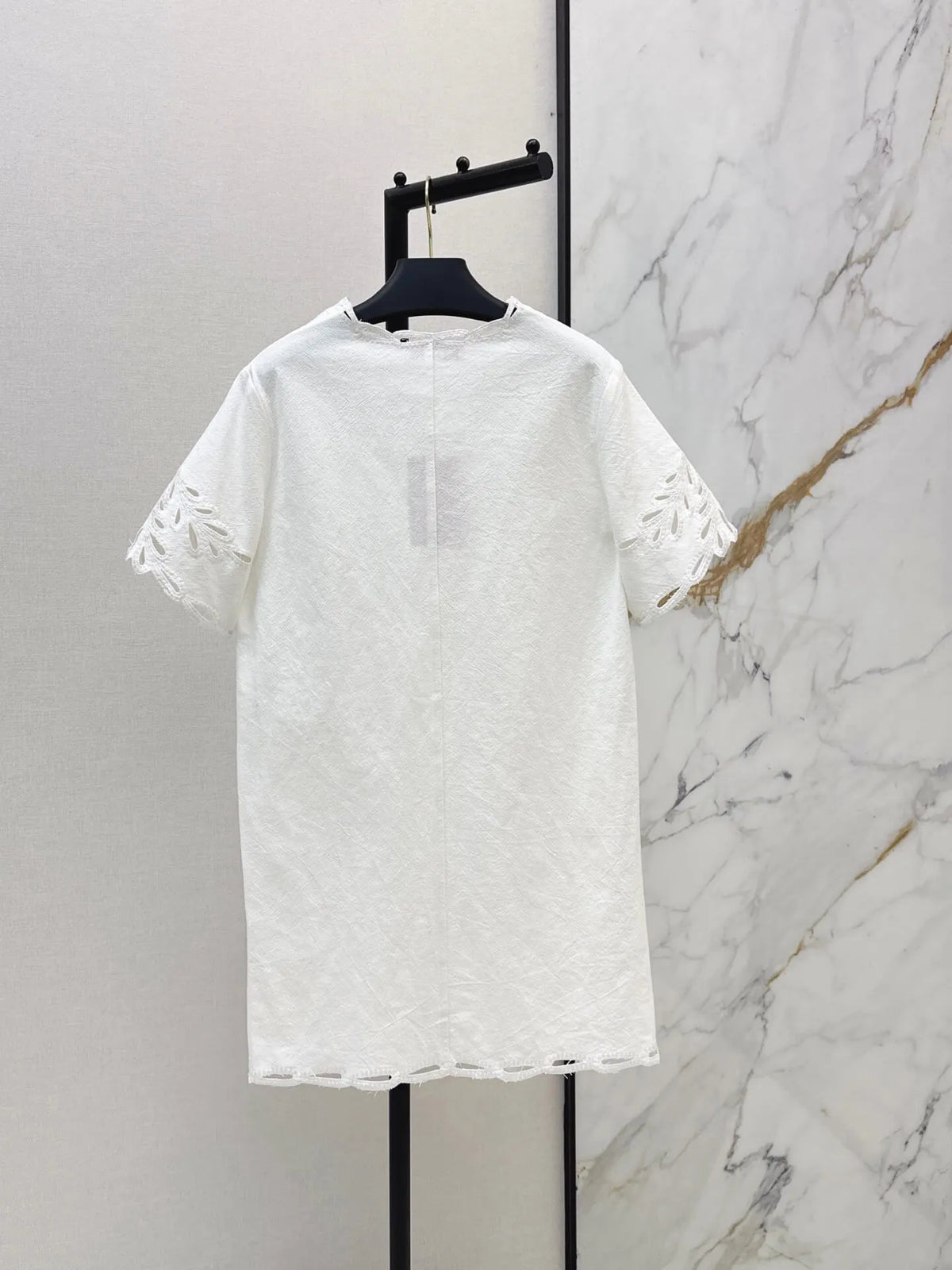 Scalloped Cutwork Hem Shift Dress