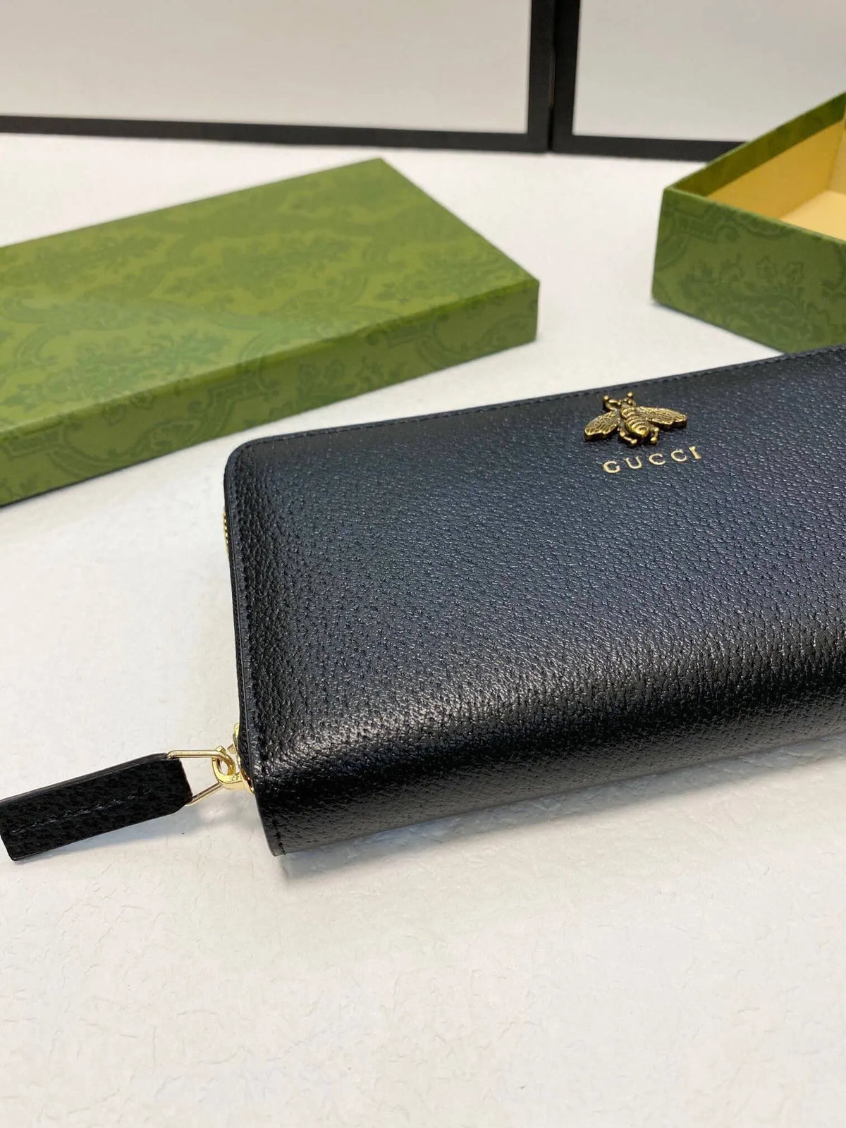 Black Grained Bee-Accent Wallet