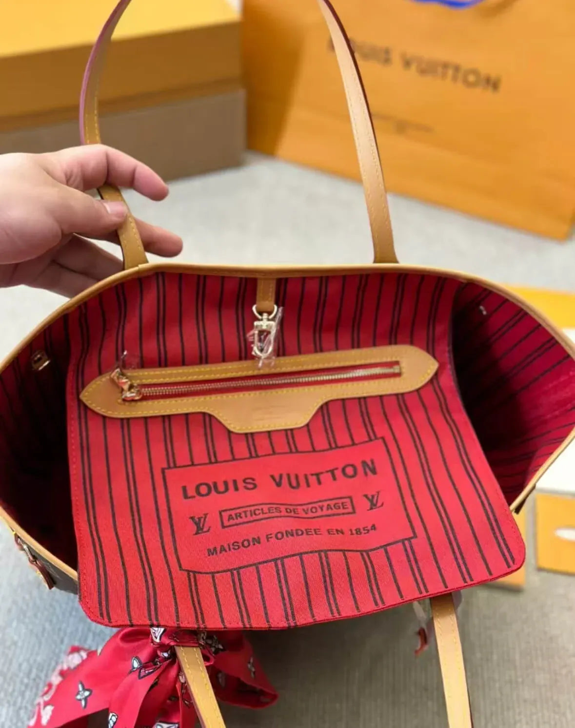 Vintage Brown - Red Handbag