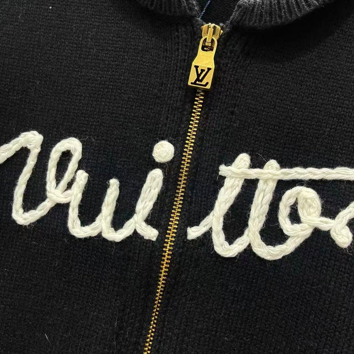 3D Embroidery Zip-Up Knit Jacket