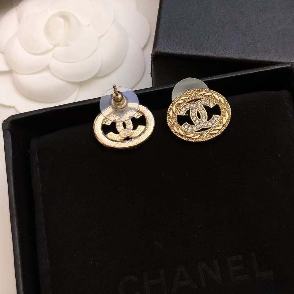 Gold-tone openwork oval Double-C stud earrings