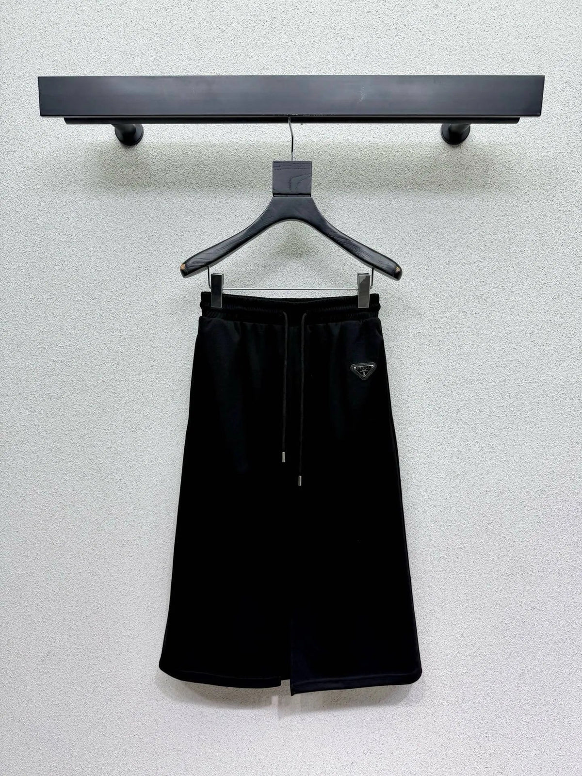Triangle Logo Polo Slit Skirt Set