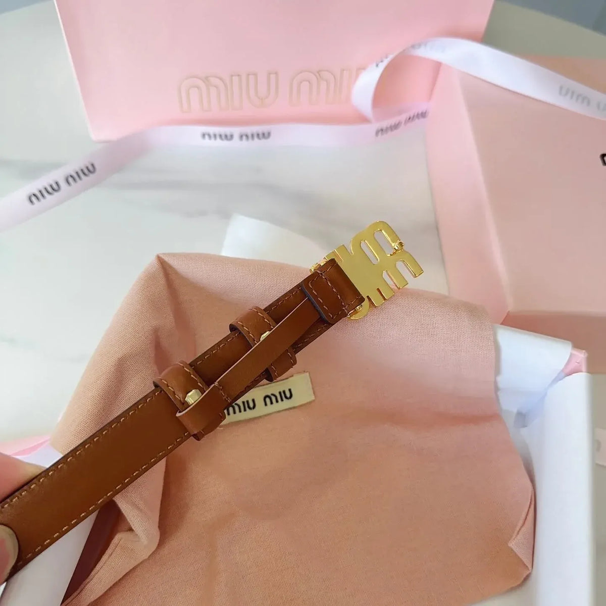 Fashionable Letter Cut-Out Buckle Belt