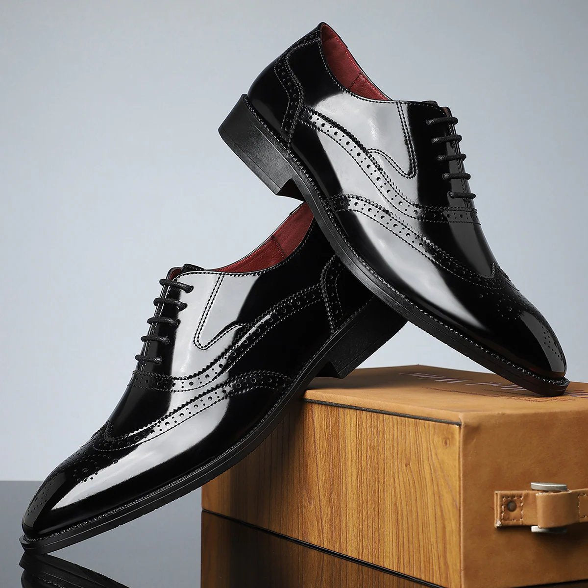 Thick‑Sole Brown Lace‑Up Business Shoe