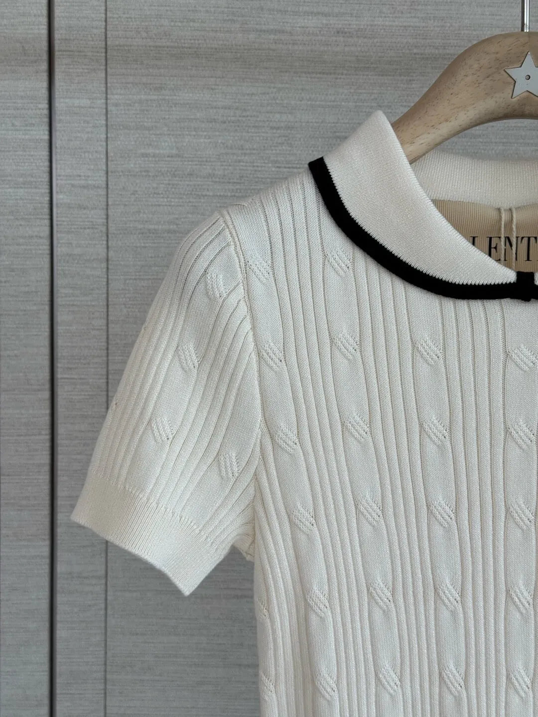 Contrast Collar Cable Knit Top