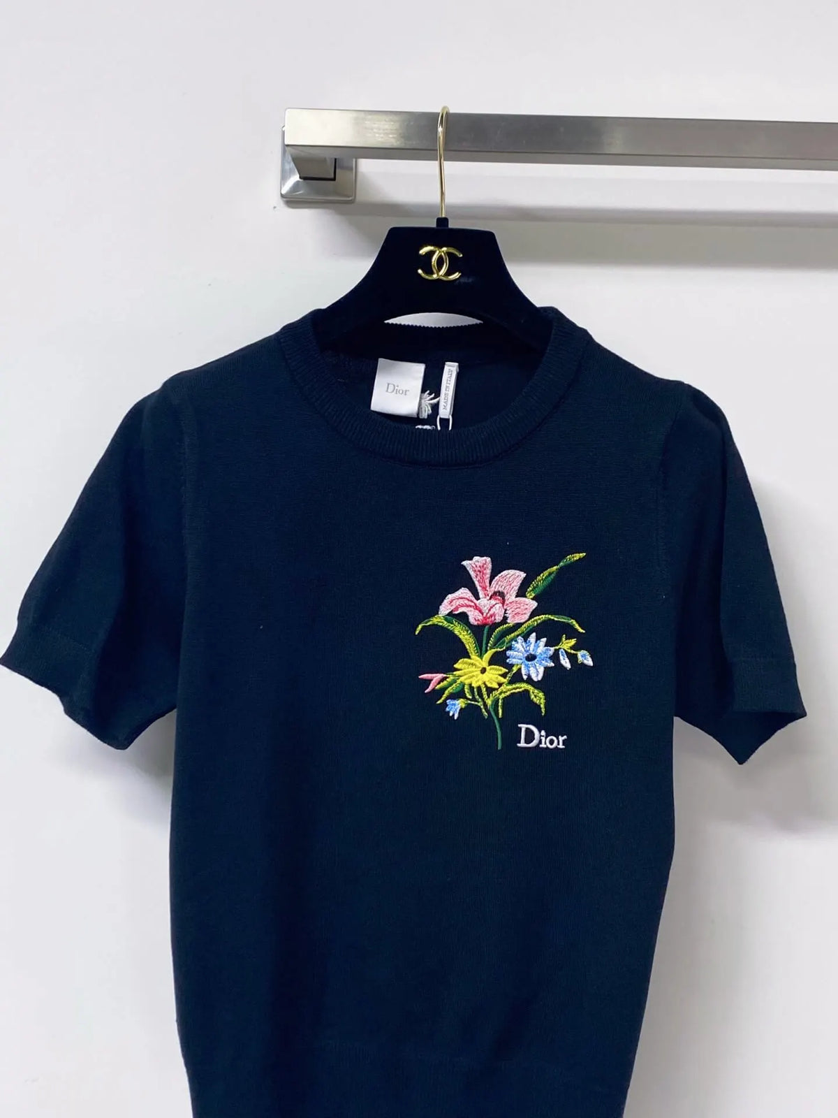 Floral Embroidered Knit Short Sleeve