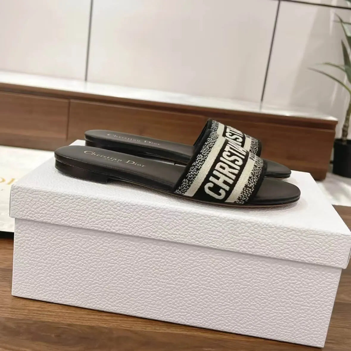 Classic Minimalist Black Sandals