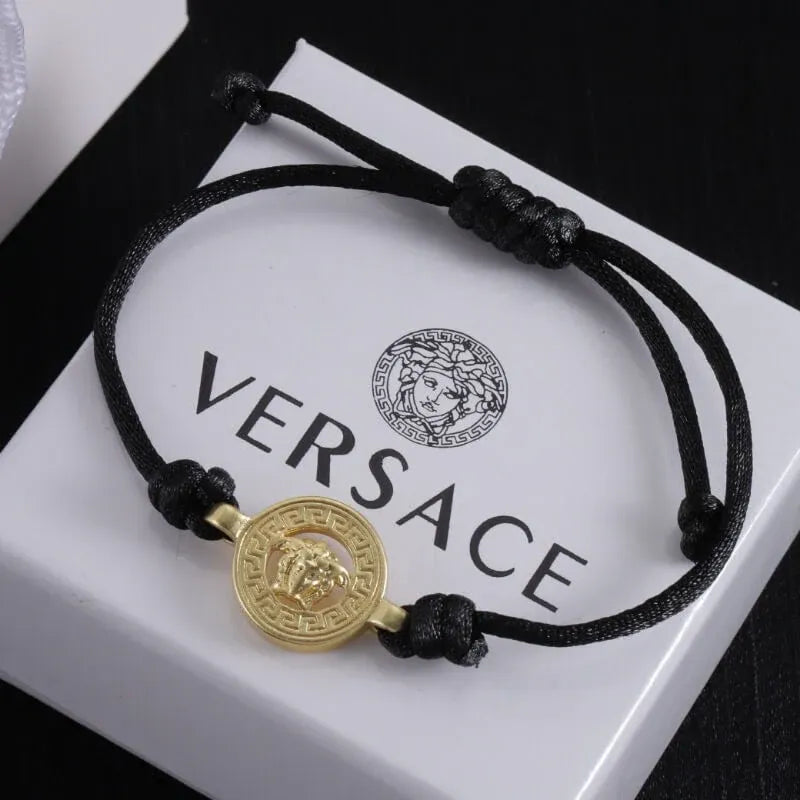 Classic Face Design Bangle