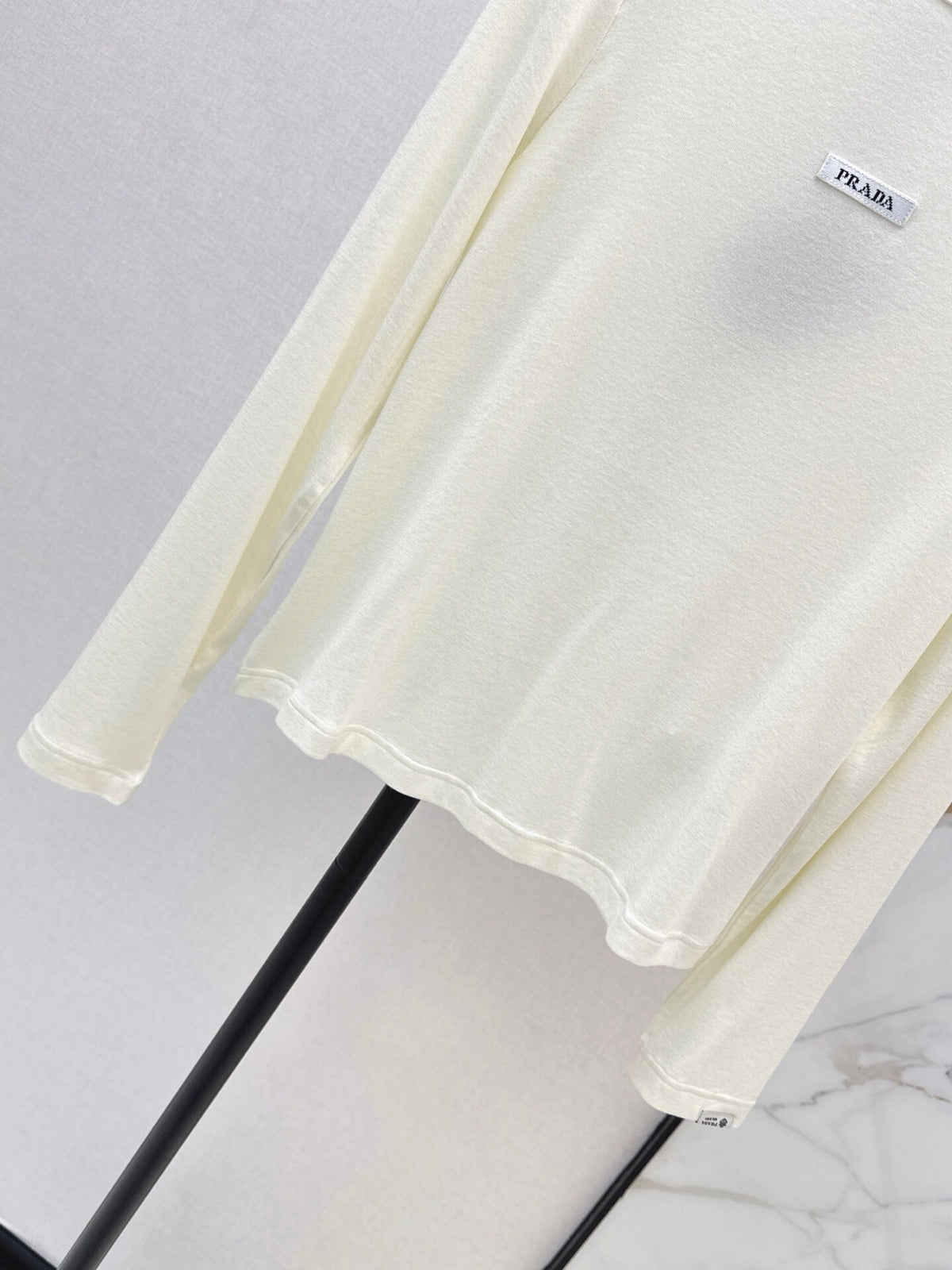 Cropped Label Basic Long Sleeve Tee