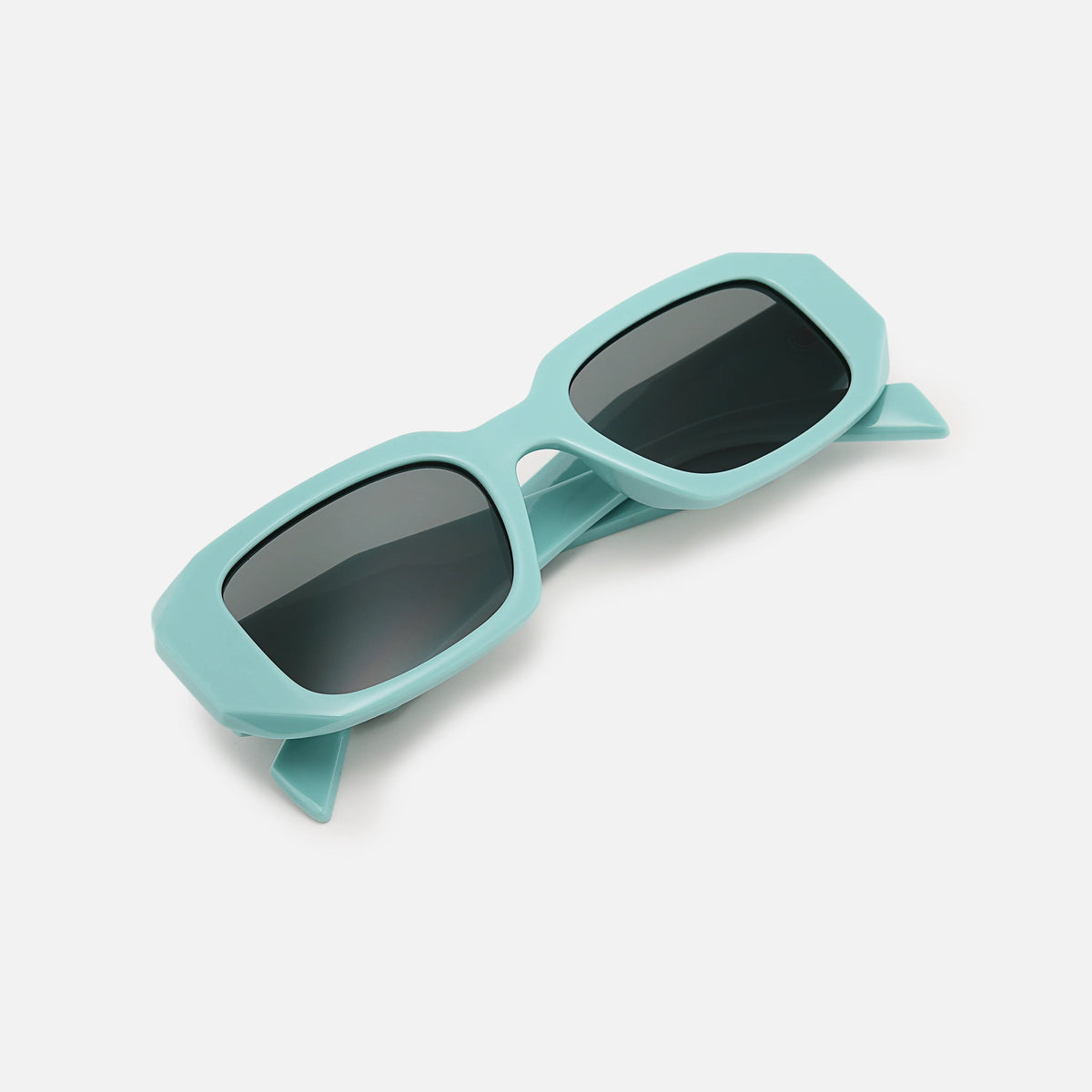 Round‑Frame Tinted Sunglasses