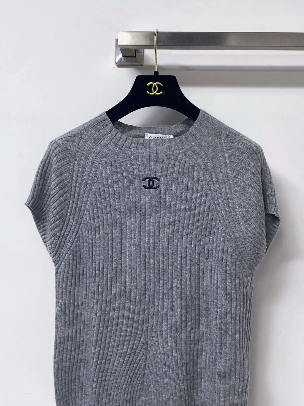 Rib Knit Cap Sleeve Crew Neck Top