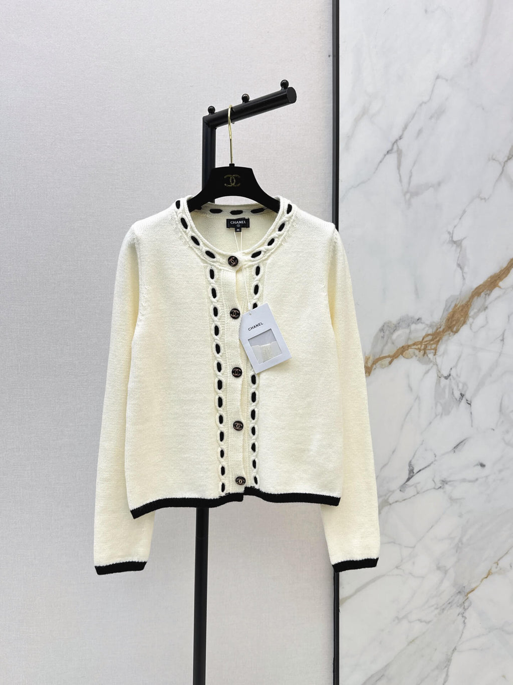 Button Cropped Knit Jacket