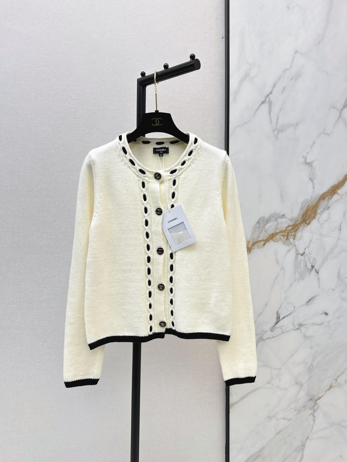 Button Cropped Knit Jacket