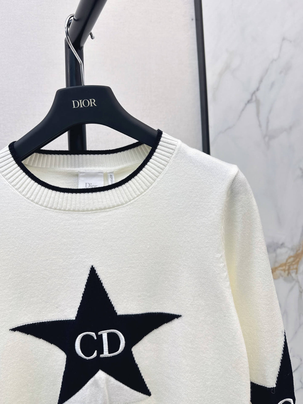 Star Pattern Long Sleeve Knit Top