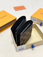 Multiple Pattern Short Wallet