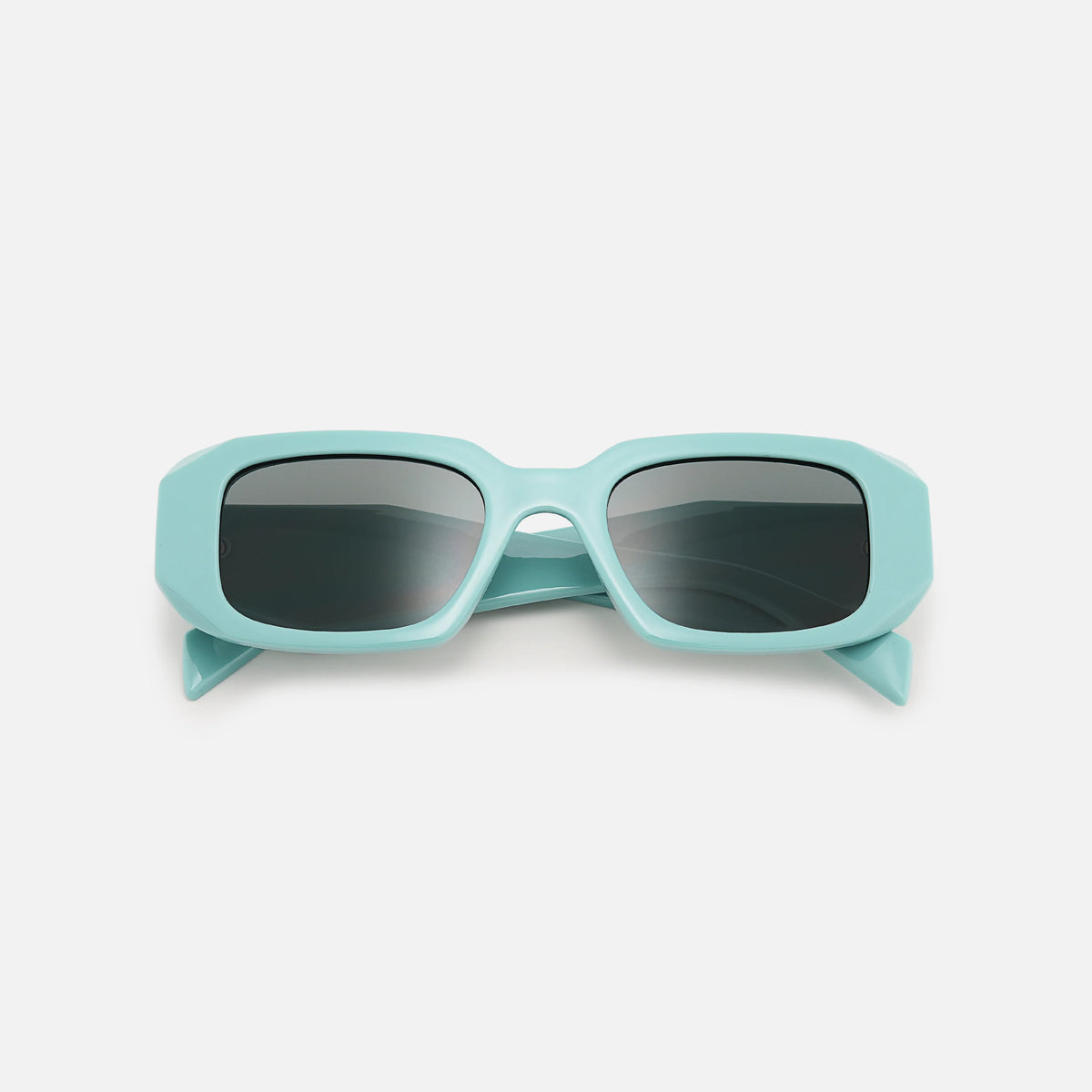 Round‑Frame Tinted Sunglasses