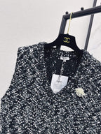 Fleck V-Neck Knit Vest
