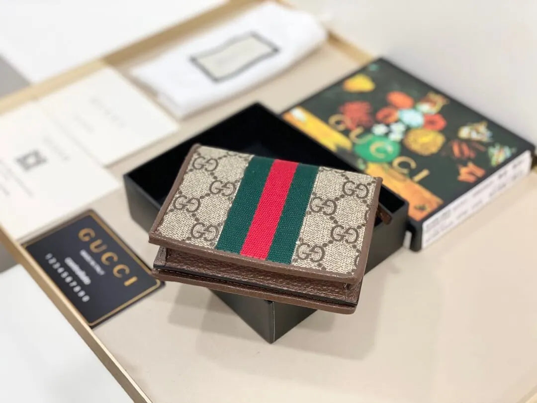 Retro Pattern Contrast-Accent Short Wallet