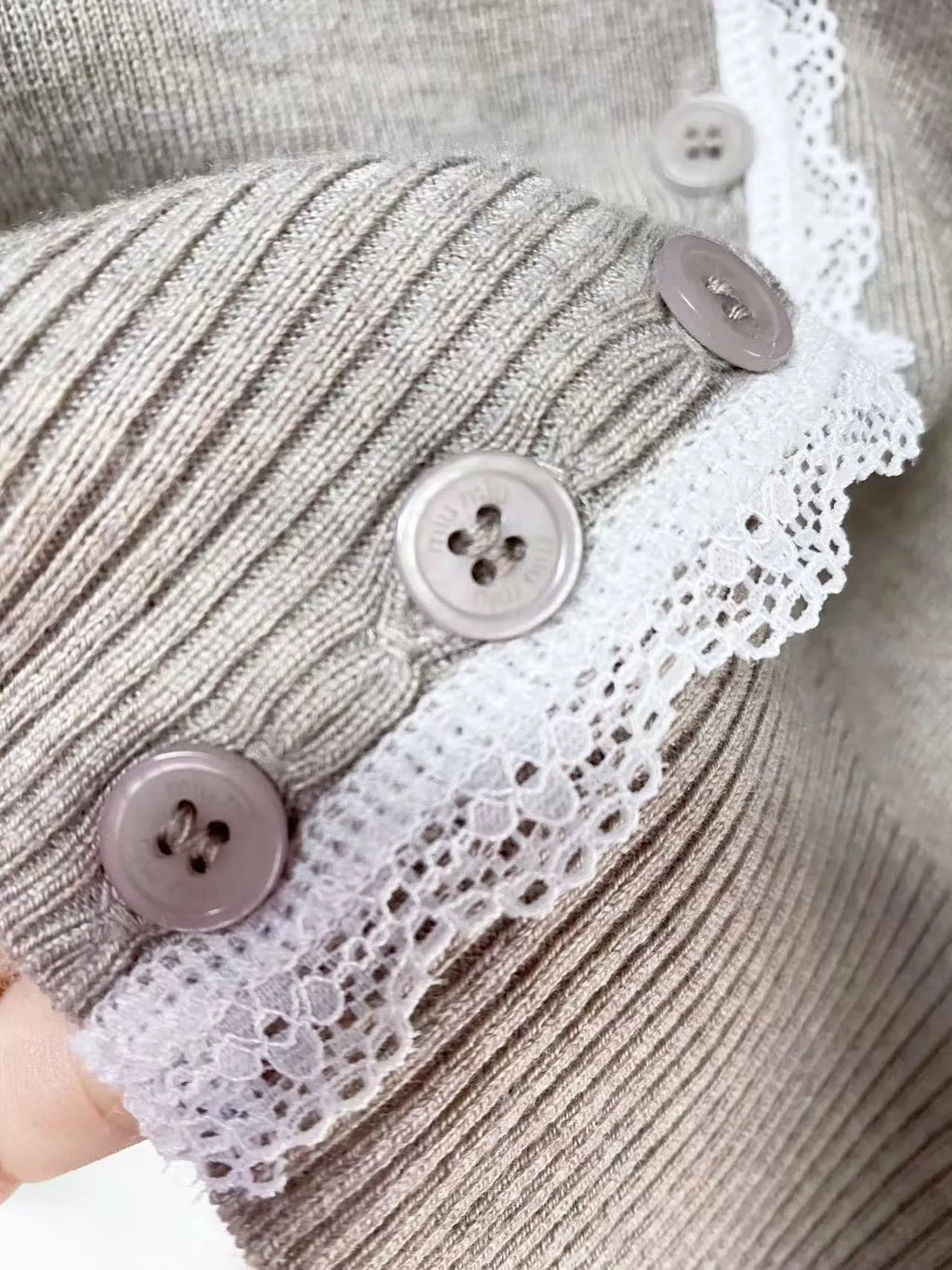 Minimalist Lace Trim Cardigan