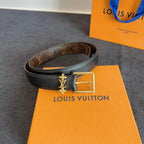 Classic Floral-Designed Buckle Belt