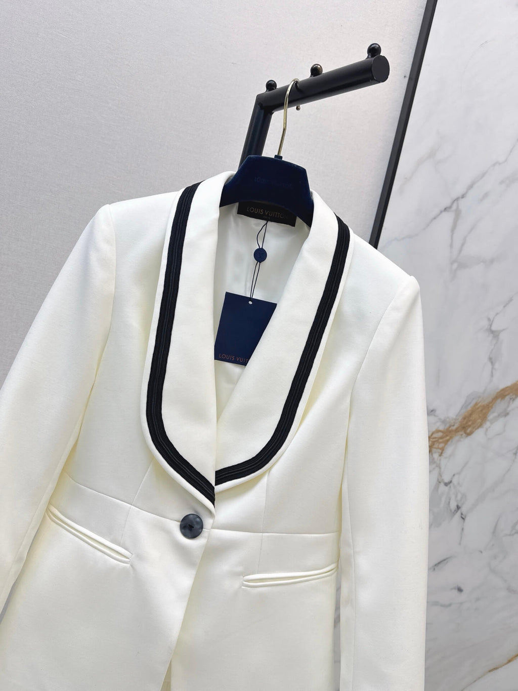 Trim Shawl Collar Fitted Suit Jacket