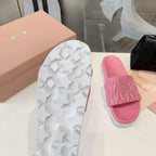 Fashionable Crinkled Lambskin Sandals