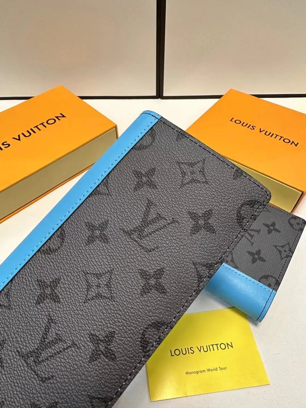 Blue-Grey Color-Blocked Pattern Wallet