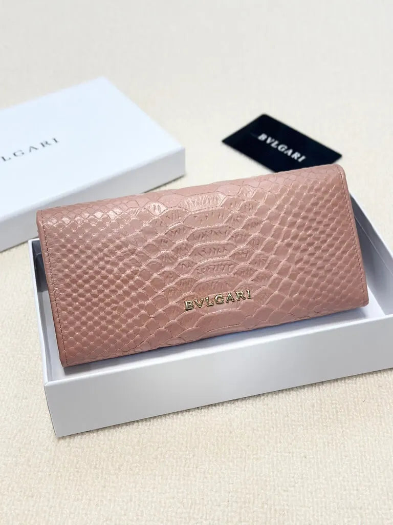 Croc-Pattern Accent Buckle Long Wallet