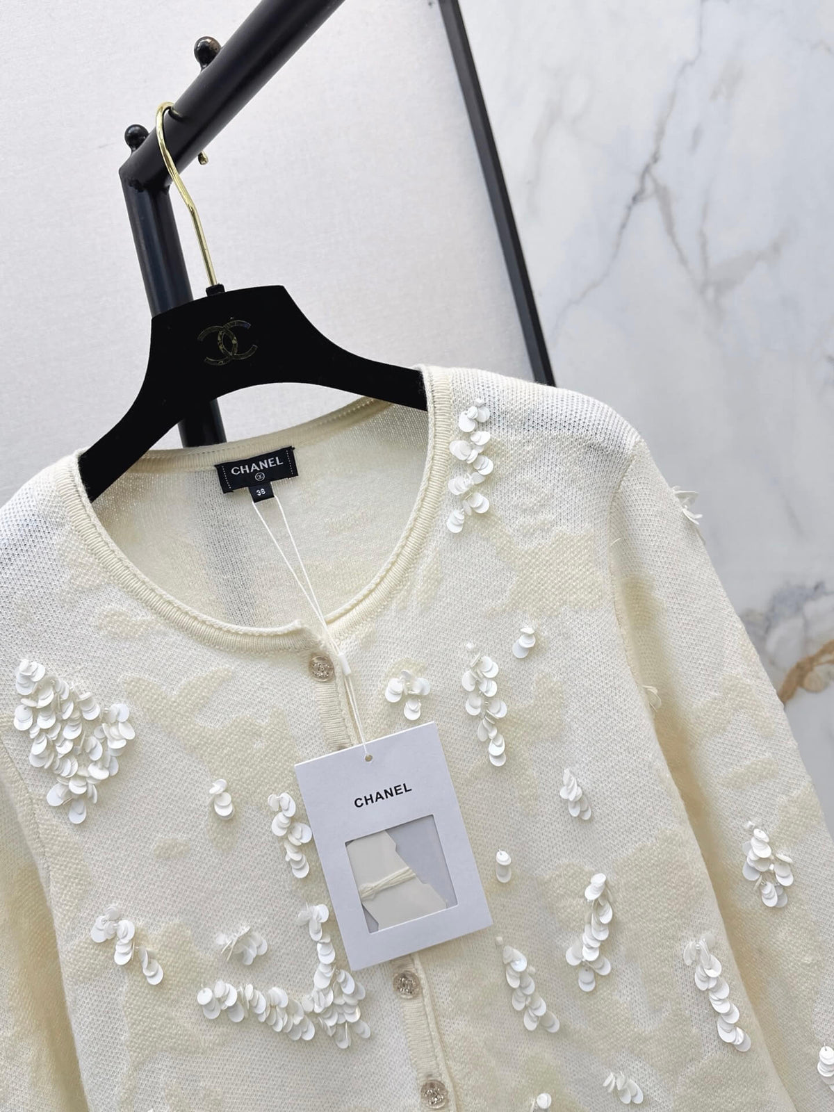 Neck 3D Sequin Knit Cardigan