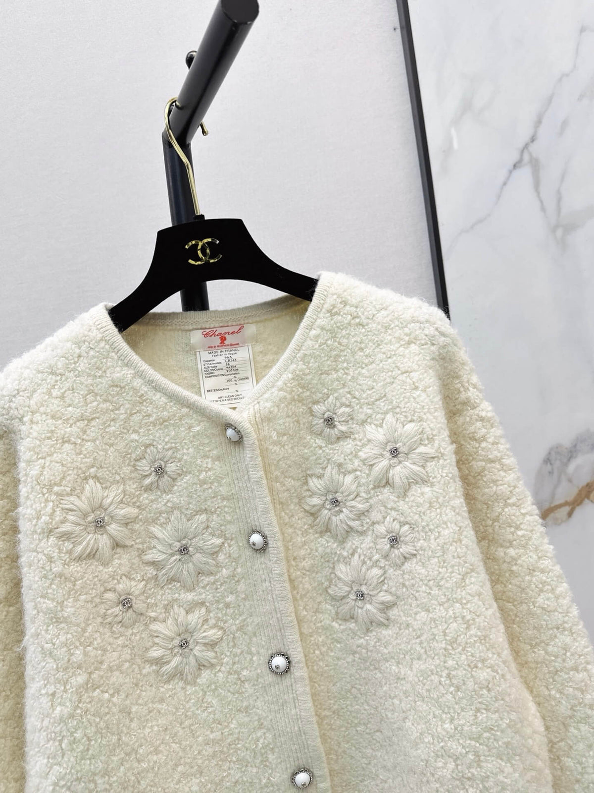 Pearl Button Round Neck Flower Knit Jacket