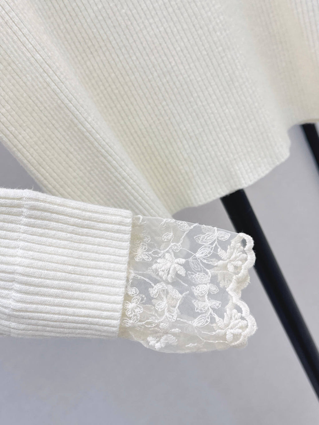 Lace Spliced Ribbed Long Sleeve