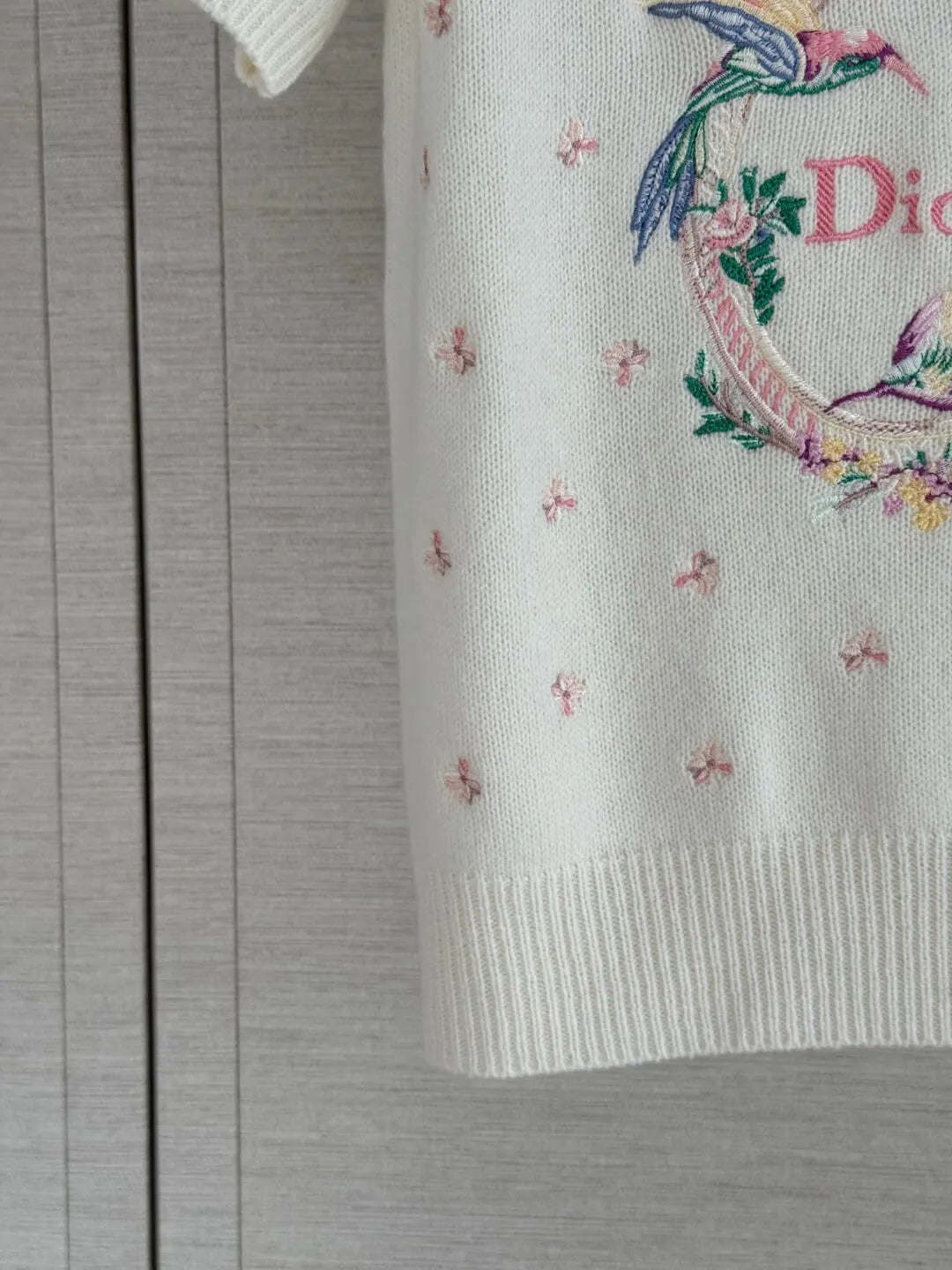 Short Sleeve Embroidered Sweater