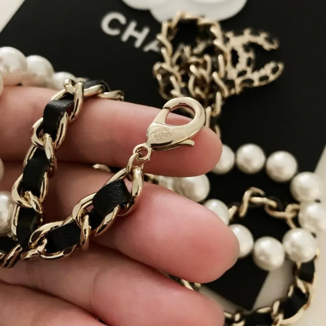 Elegant Pearl Chain Belt