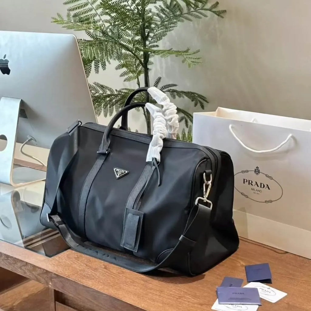 Metal Triangle Bag