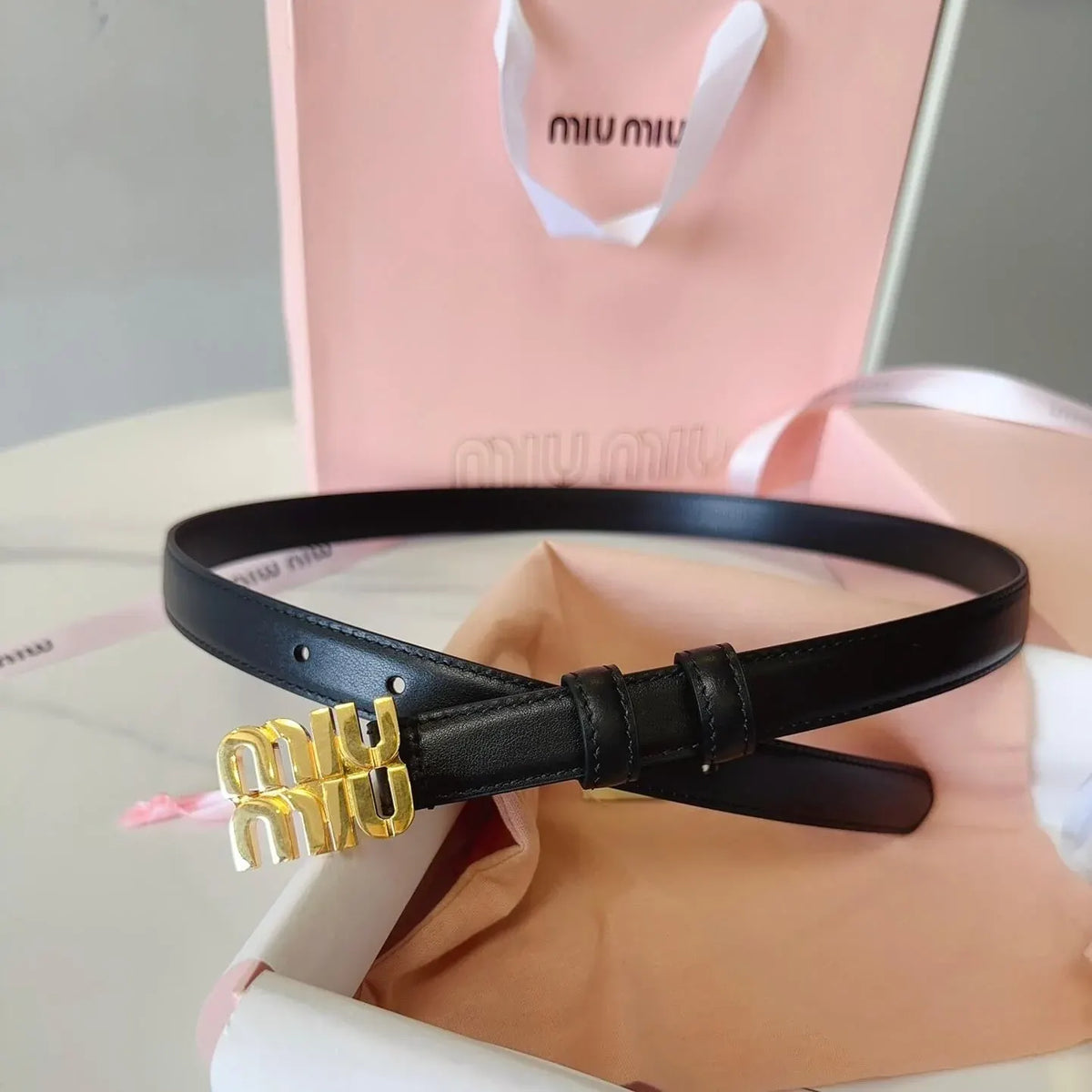 Fashionable Letter Cut-Out Buckle Belt