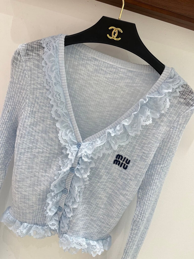 Embroidery Slim Long Sleeve Top