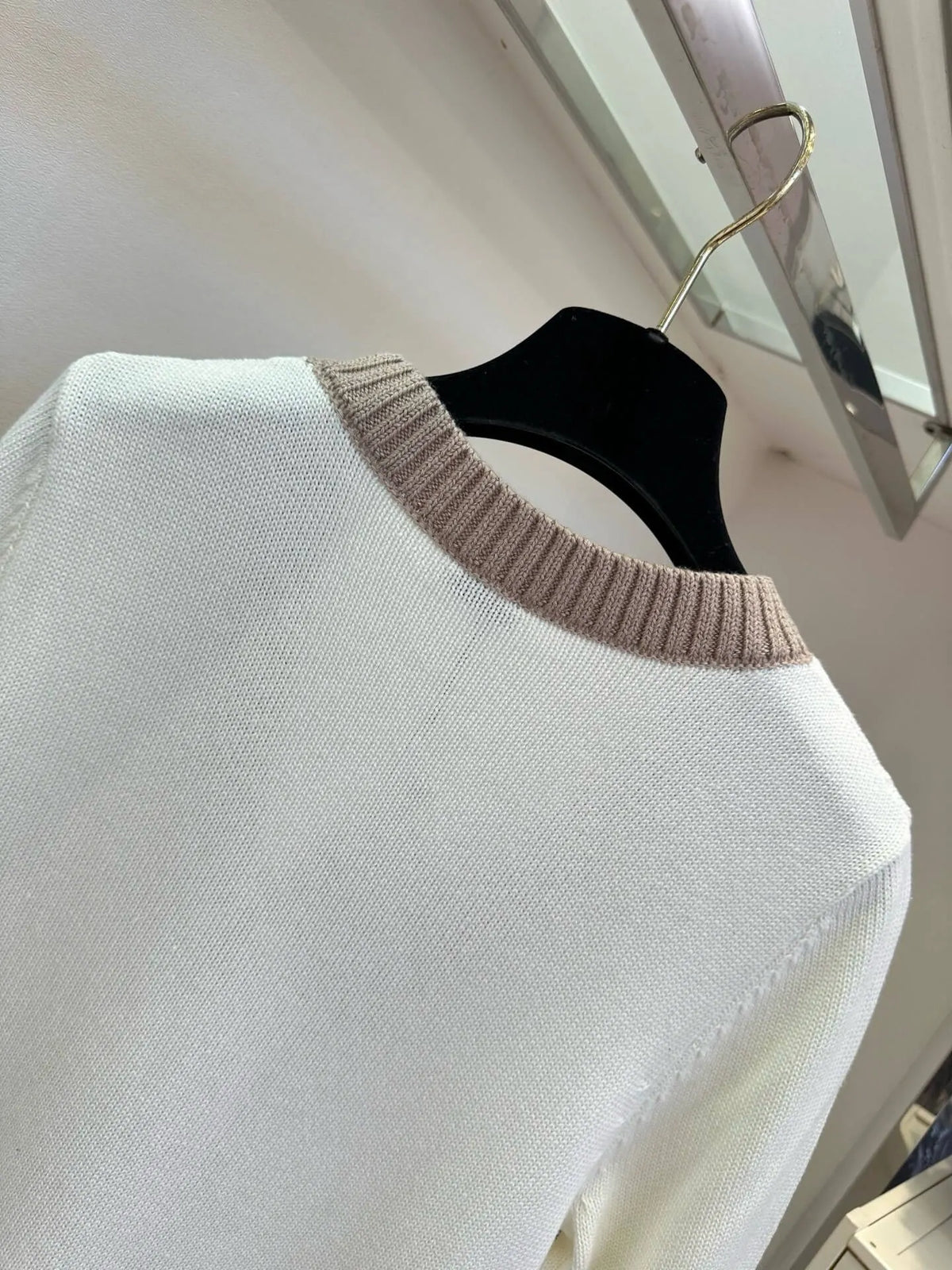 Dual Pocket Contrast Knit Cardigan
