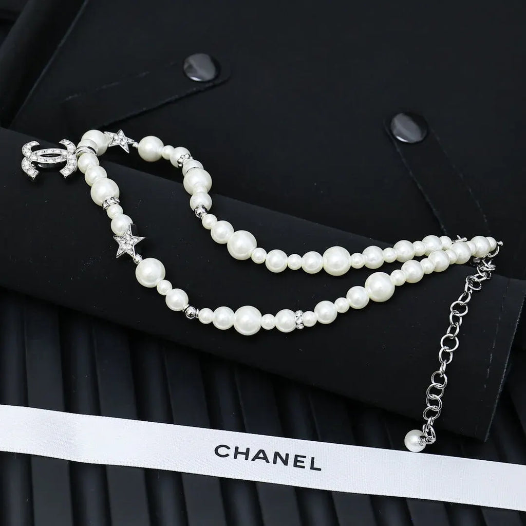 Glamorous Star Pearl Necklace