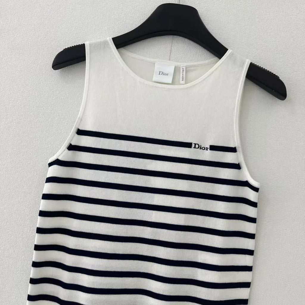 Partial Stripe Round Neck Vest