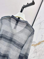 Loose Breath Gradient Knit Top